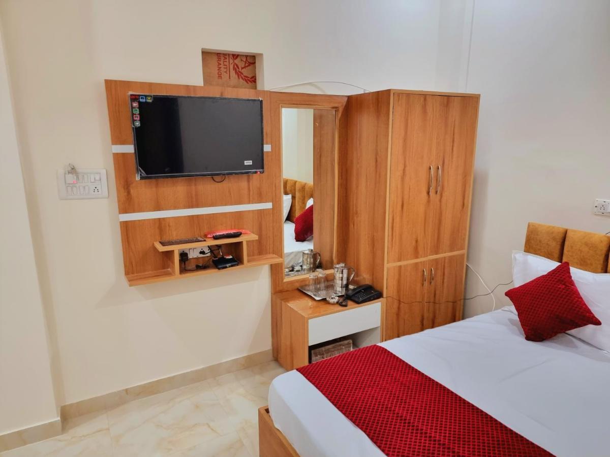 Hotel Raj - Near Railway Station Haridwār Dış mekan fotoğraf